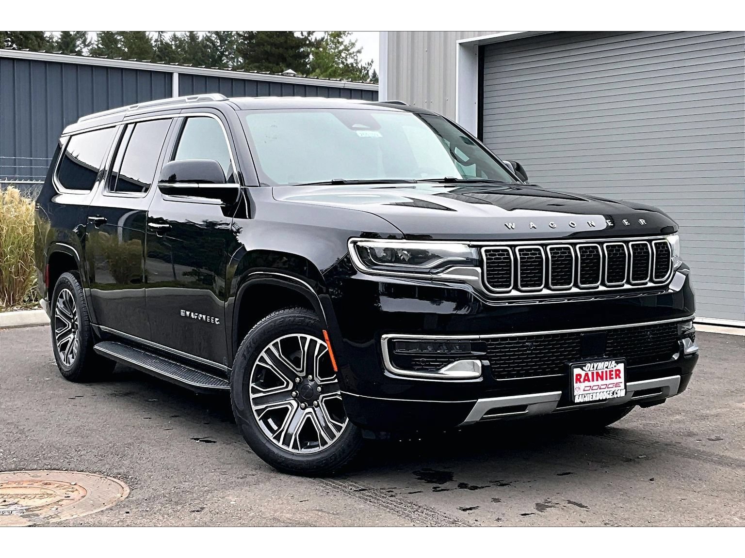 Used 2024 Jeep Wagoneer L Series II w/ Flexible Seating Group