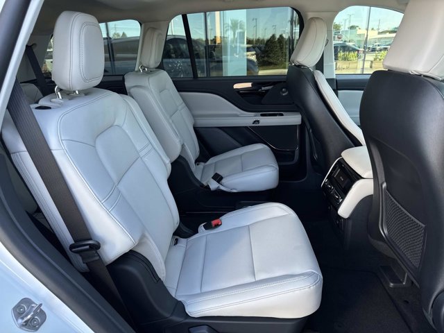 New 2026 Lincoln Aviator 2WD image 22