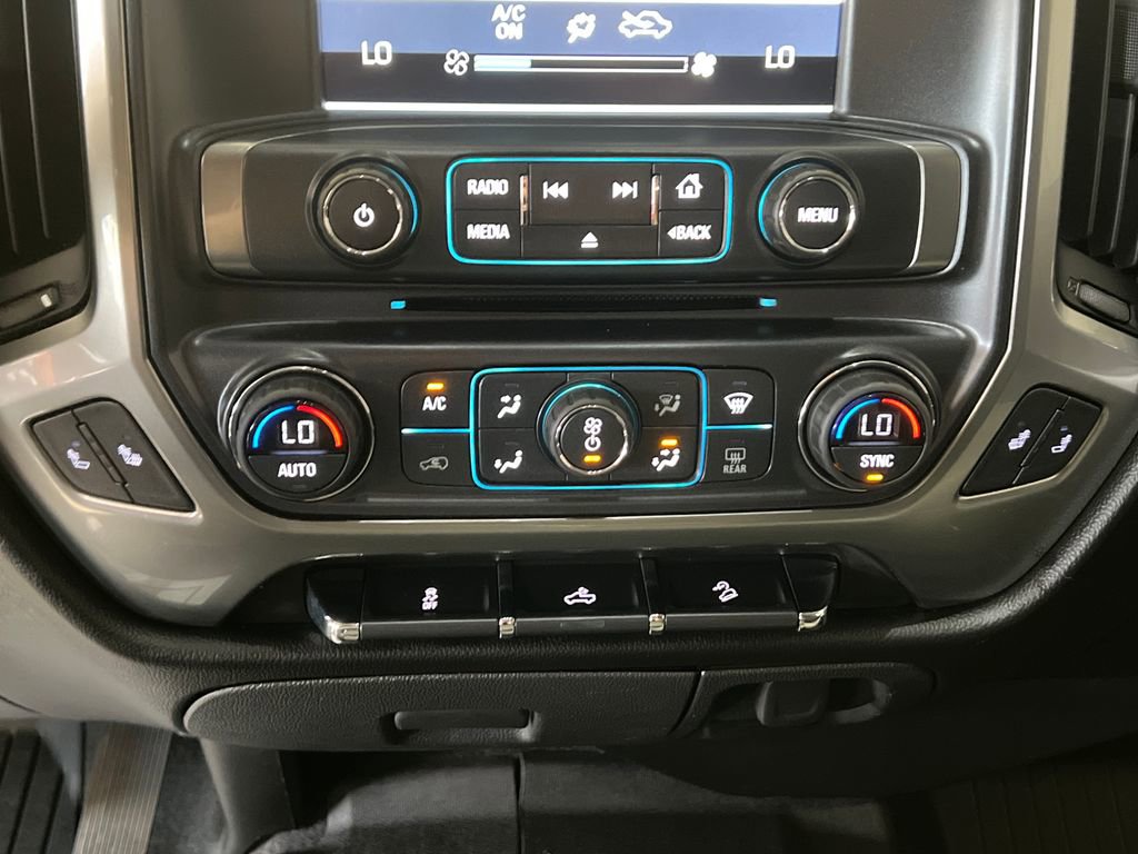Used 2018 Chevrolet Silverado 1500 LT w/ All Star Edition AWD/4WD image 31