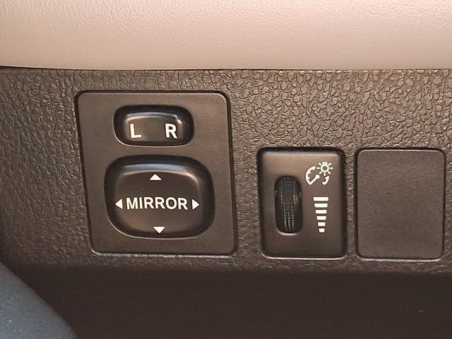 Used 2016 Toyota RAV4 XLE FWD image 28