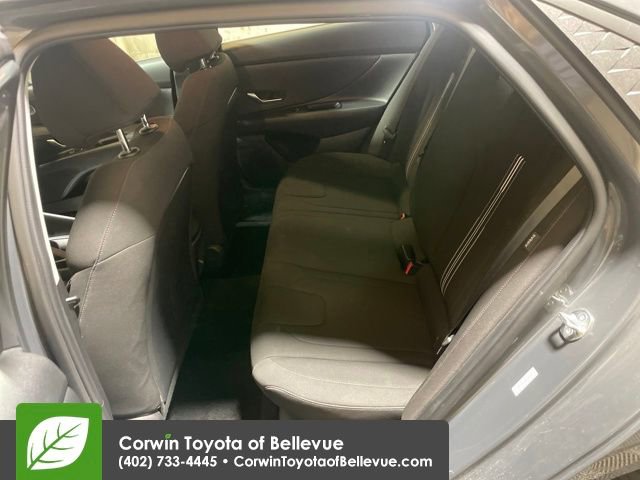 Used 2024 Hyundai Elantra SEL image 25