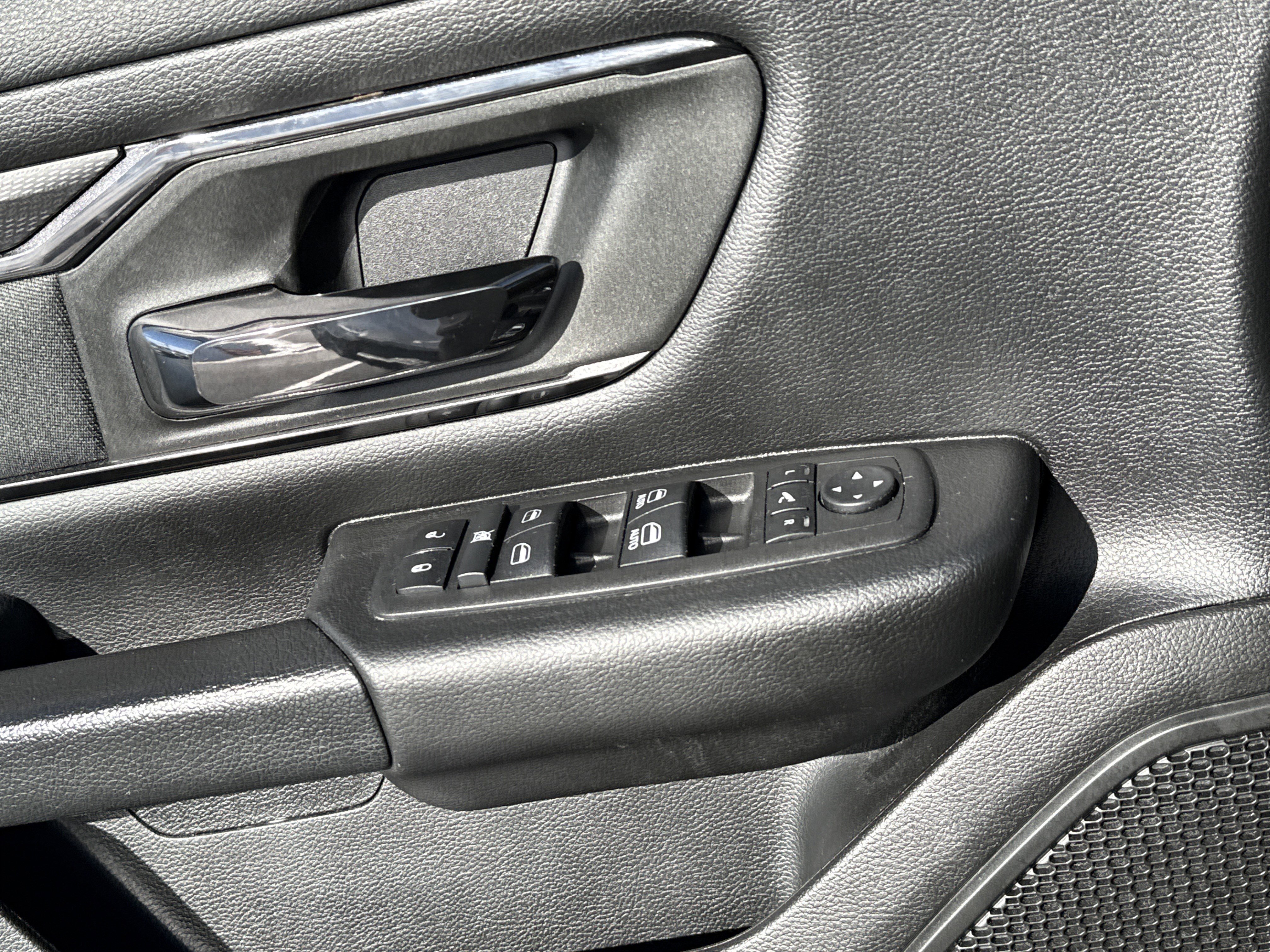 Used 2023 RAM 1500 Big Horn image 15