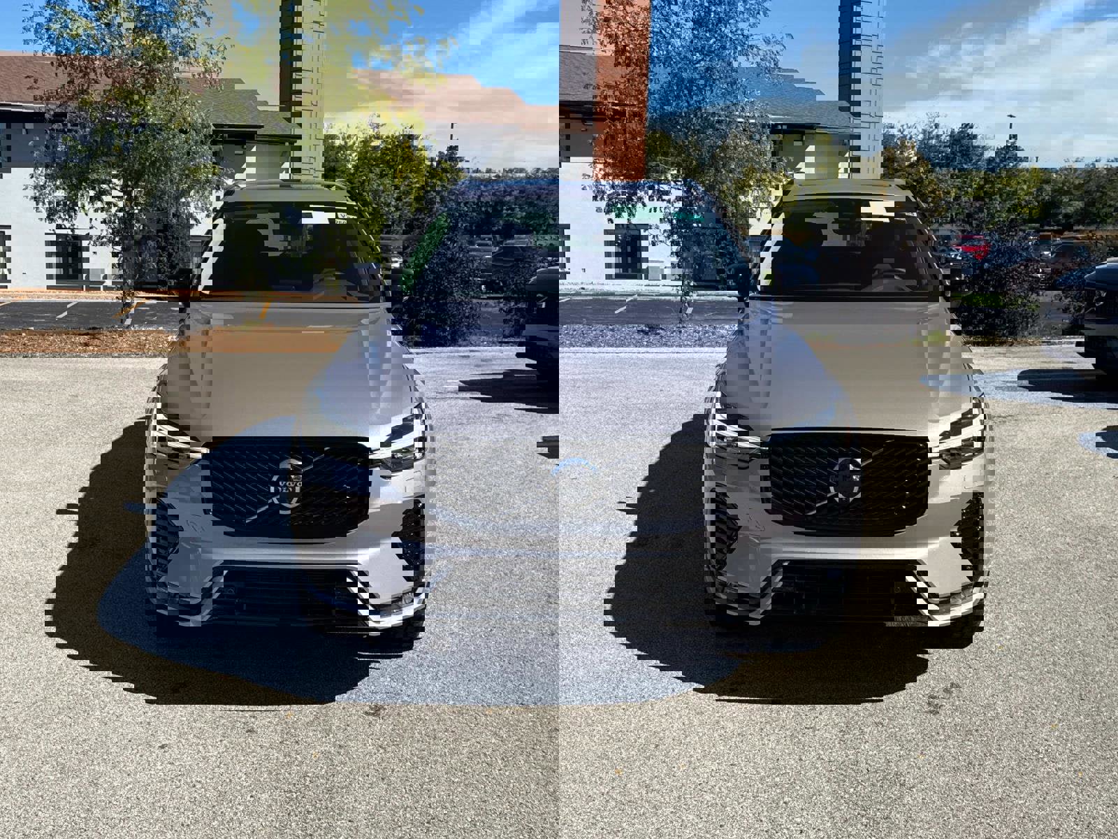 New 2026 Volvo XC60 B5 Plus w/ Climate Package image 2