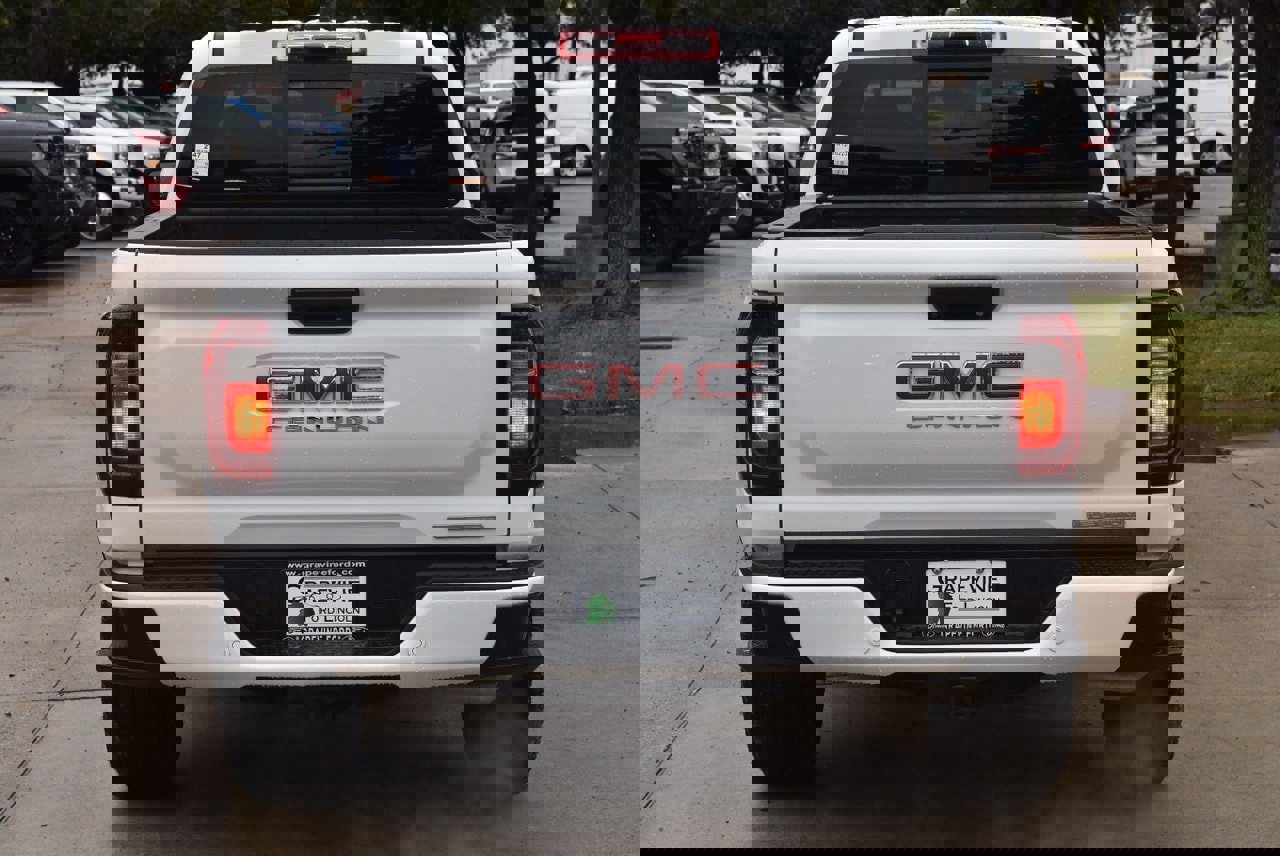 Used 2024 GMC Canyon Elevation w/ Convenience Package image 9