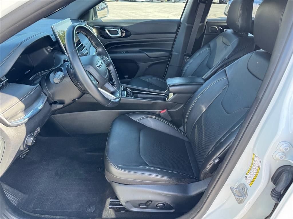 Used 2022 Jeep Compass High Altitude AWD/4WD image 9
