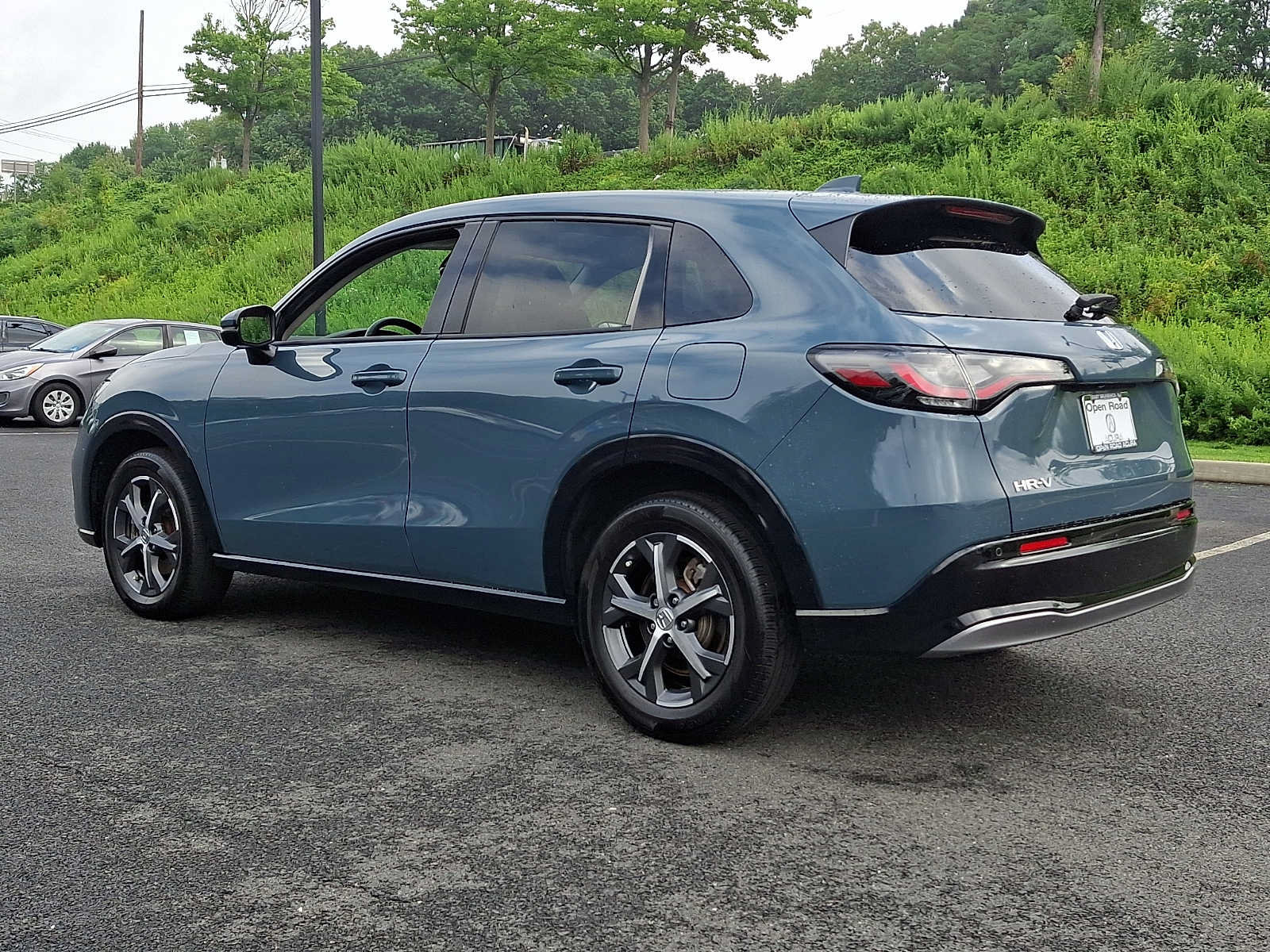 Used 2024 Honda HR-V EX-L image 3