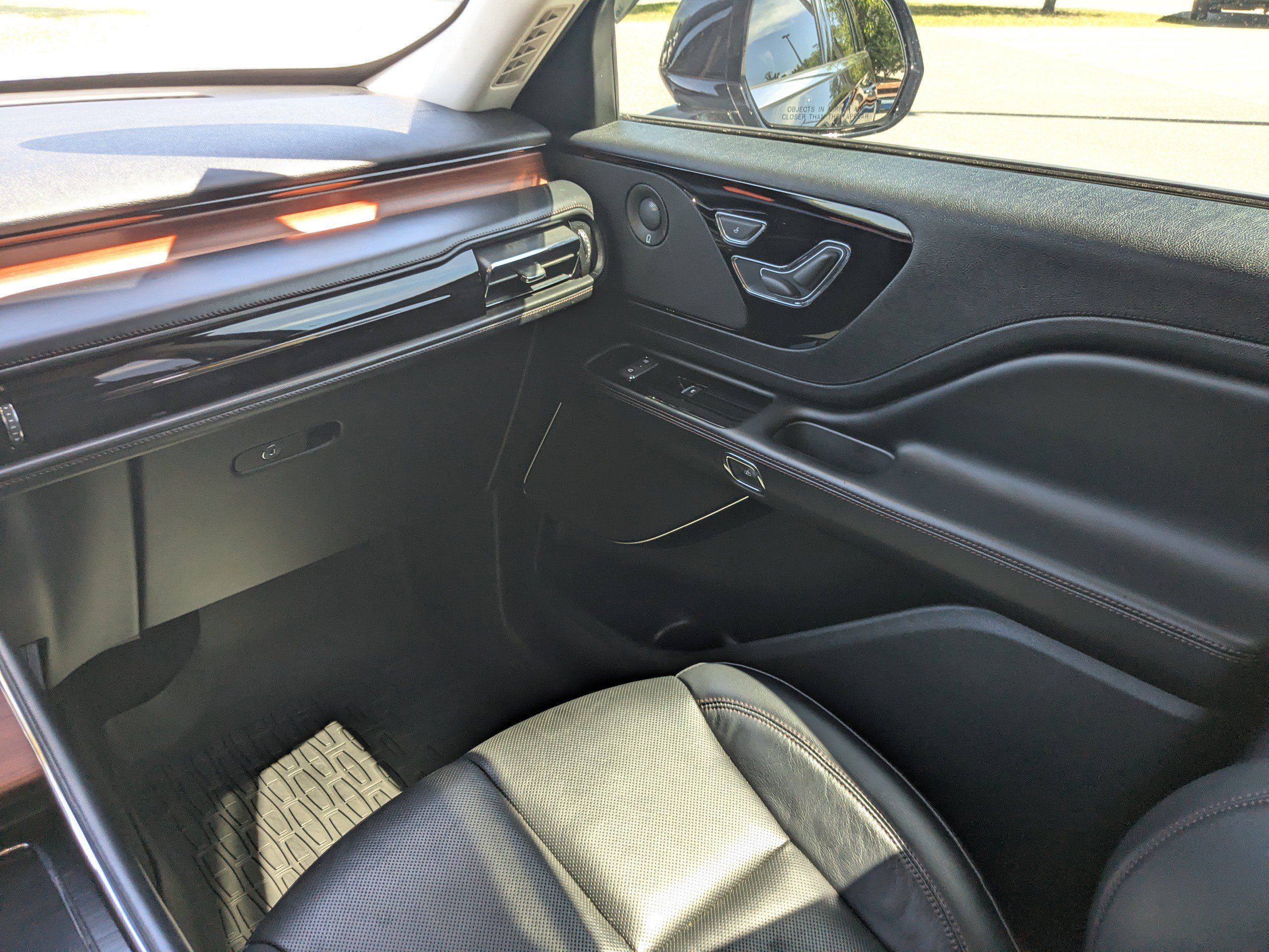 Used 2021 Lincoln Aviator Reserve w/ Equipment Group 201A AWD/4WD image 16