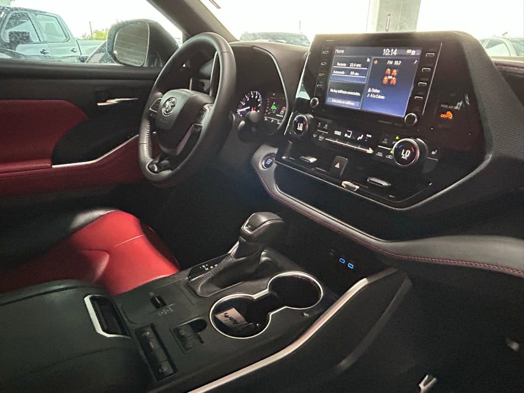 Used 2022 Toyota Highlander XSE image 27