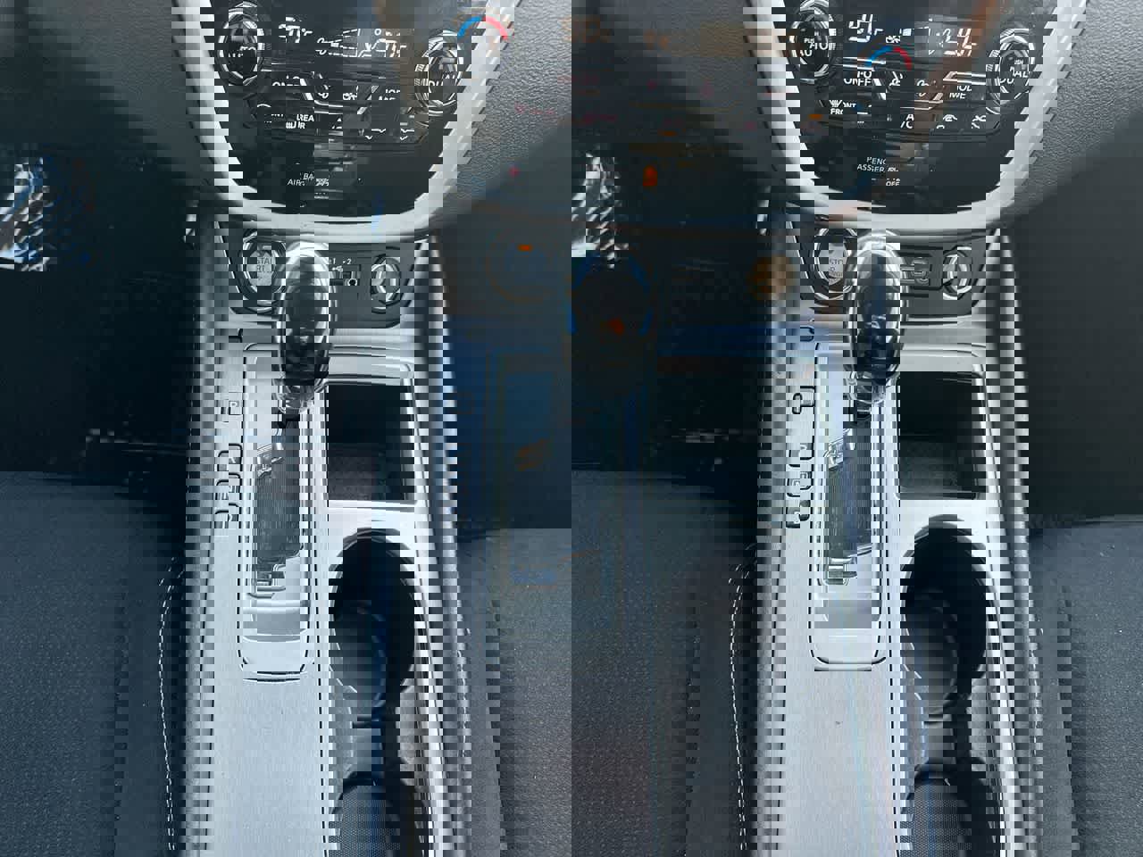 Used 2020 Nissan Murano SV image 33