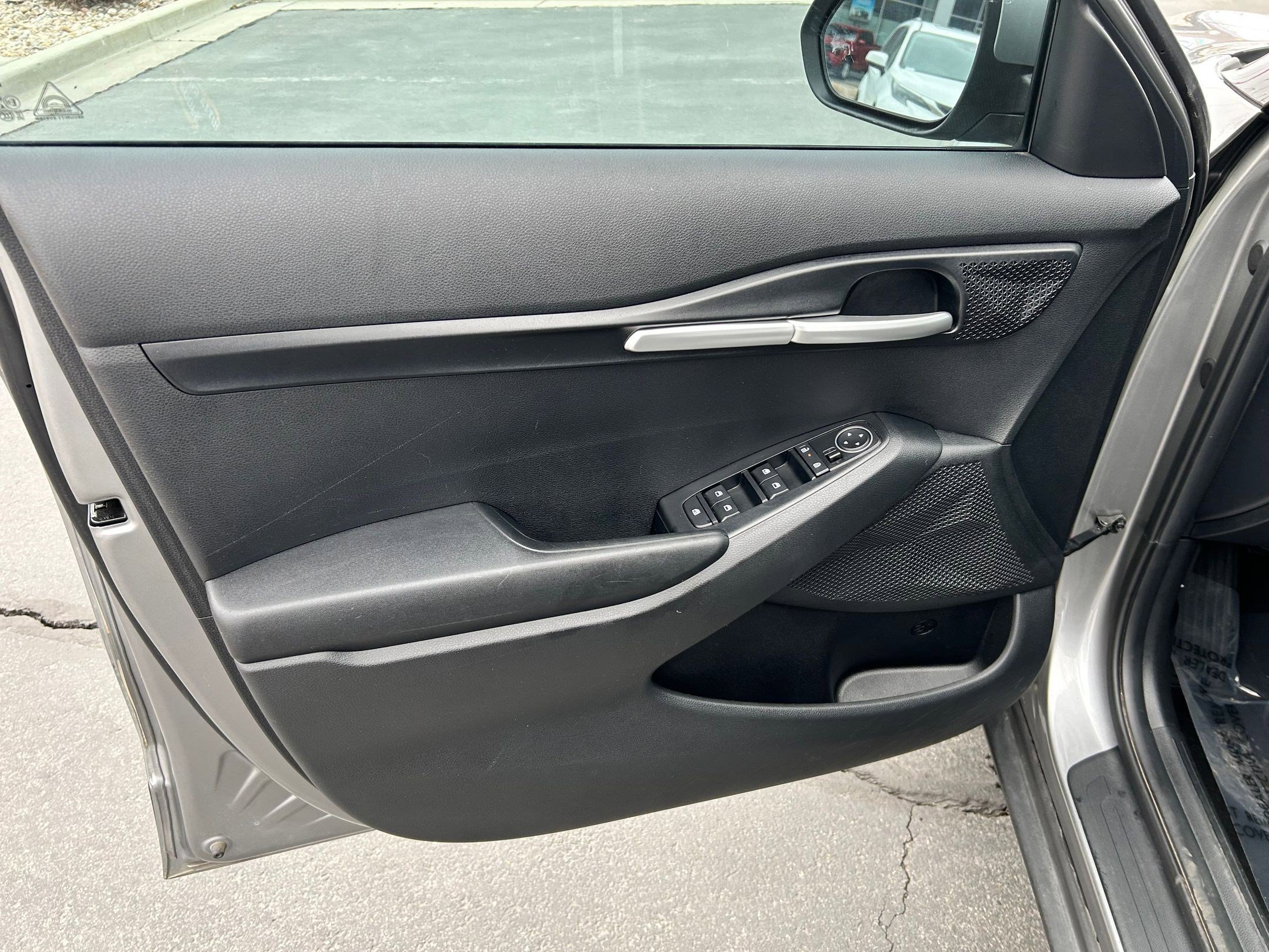 Used 2024 Kia Seltos LX image 9