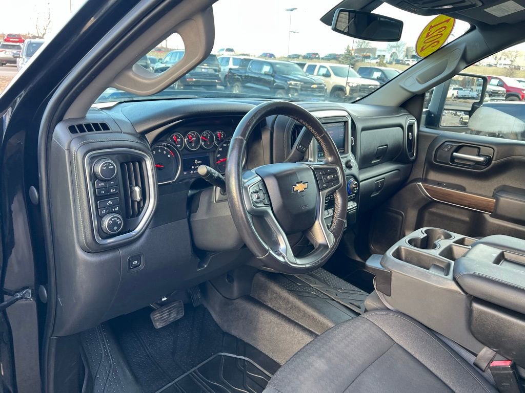 Used 2021 Chevrolet Silverado 1500 LT image 17