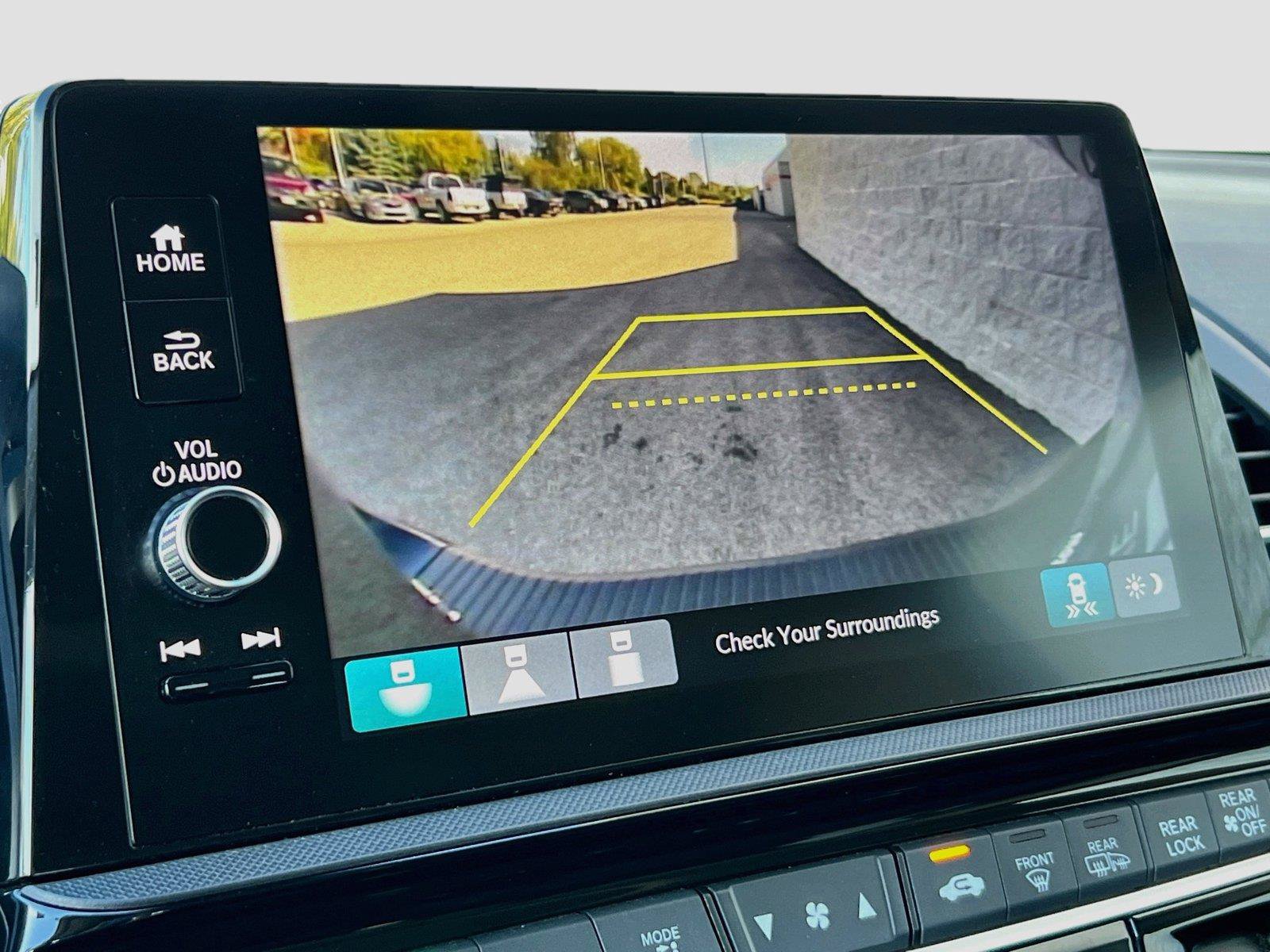 Used 2025 Honda Odyssey EX-L image 6