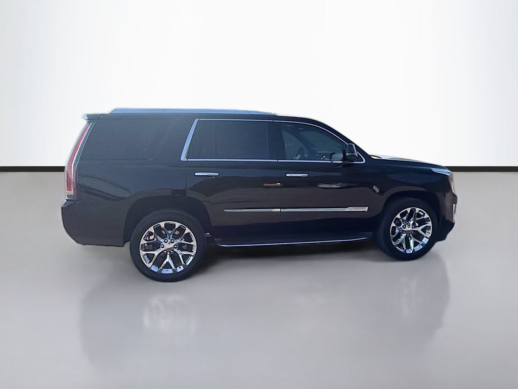 Used 2016 Cadillac Escalade Luxury AWD/4WD image 4