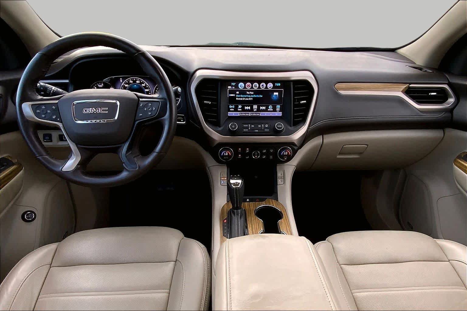 Used 2019 GMC Acadia Denali w/ Technology Package AWD/4WD image 15