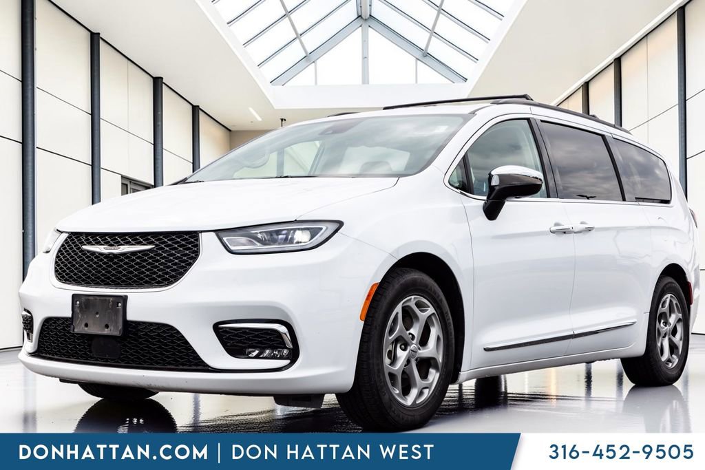 Used 2023 Chrysler Pacifica Limited