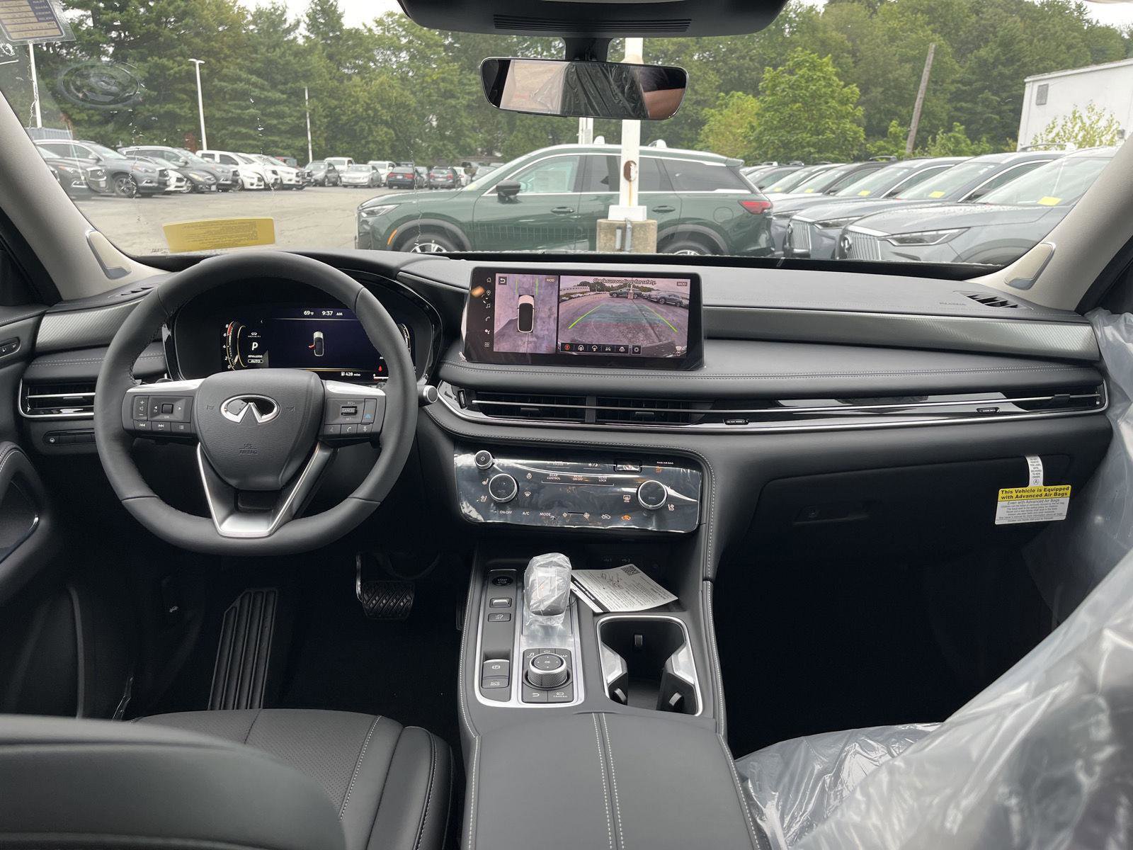 New 2026 INFINITI QX60 Luxe w/ Cargo Package image 13