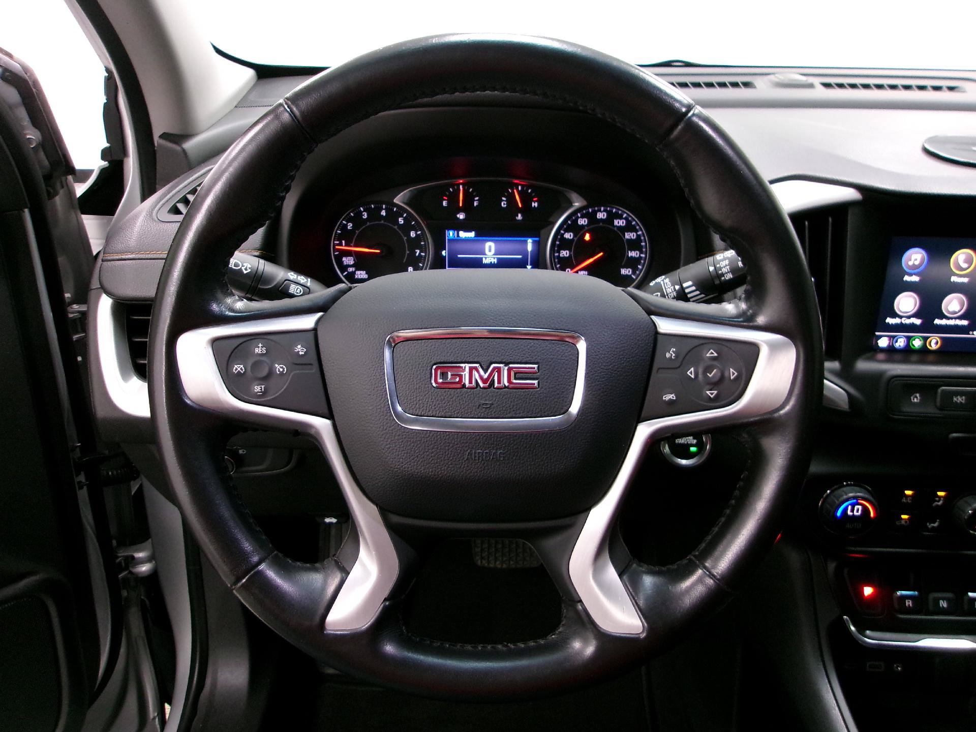 Used 2020 GMC Terrain SLE w/ Driver Convenience Package FWD image 6
