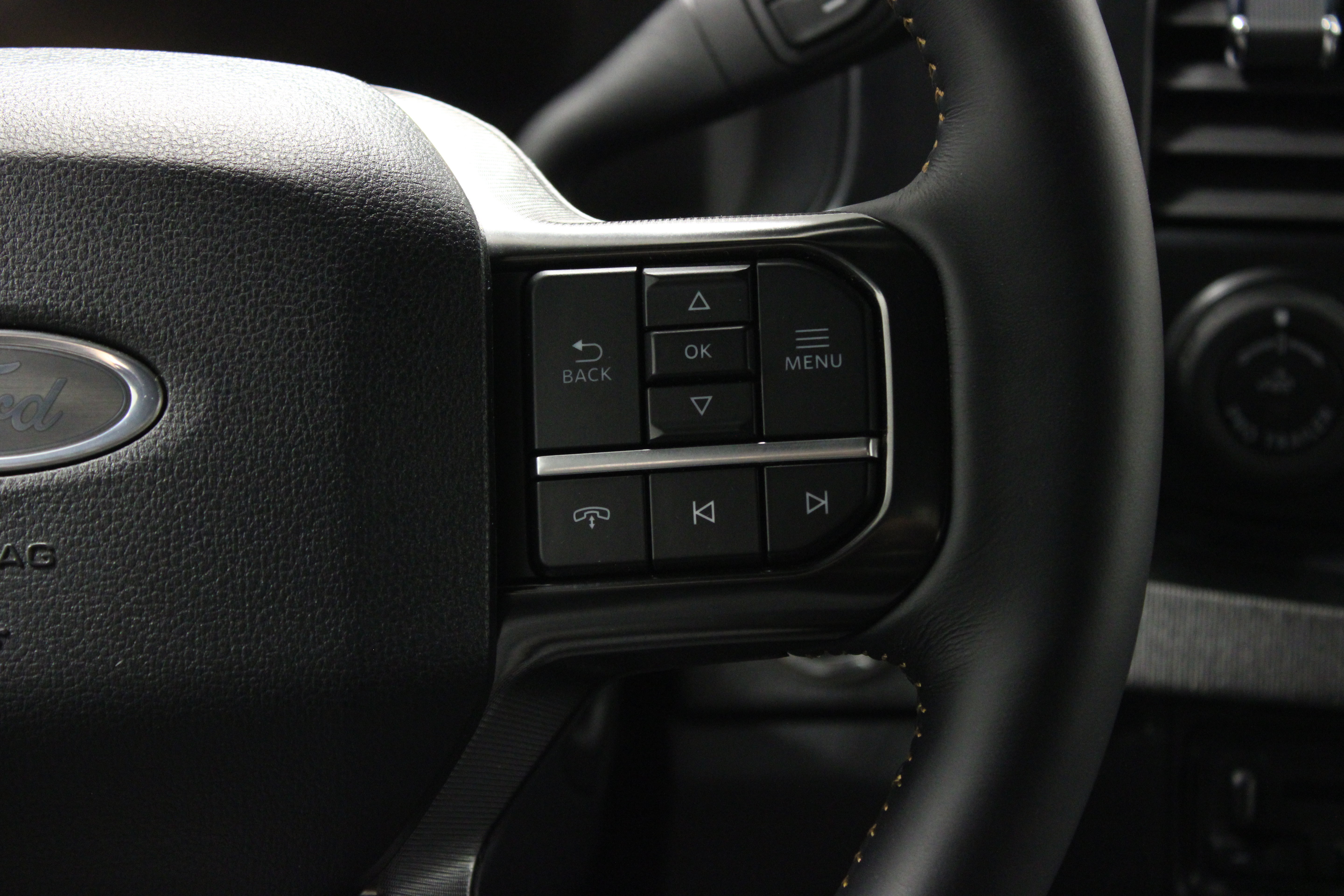Used 2024 Ford F250 Platinum AWD/4WD image 26