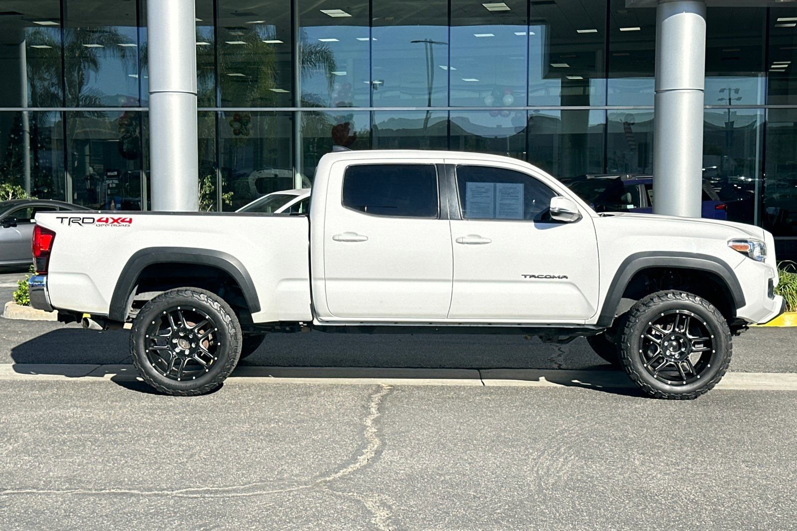 Used 2019 Toyota Tacoma 4x4 Double Cab image 3