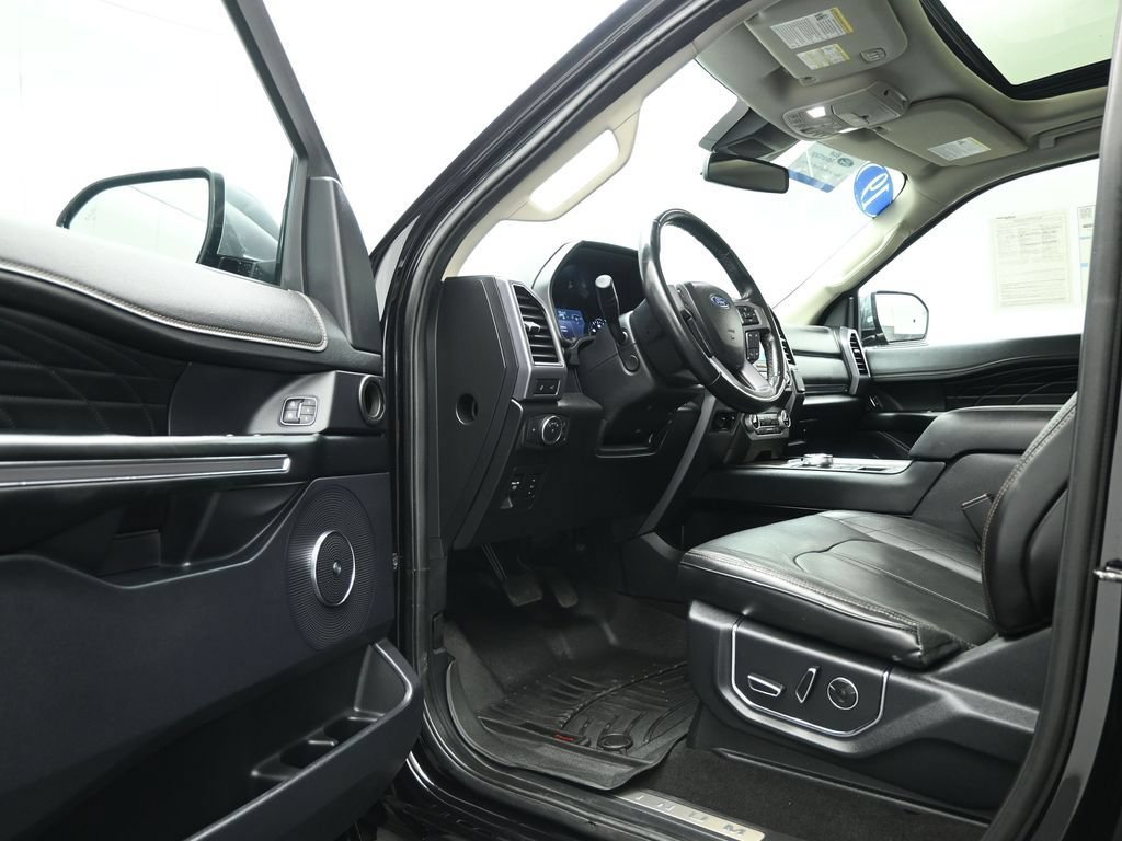 Used 2019 Ford Expedition Platinum RWD image 9