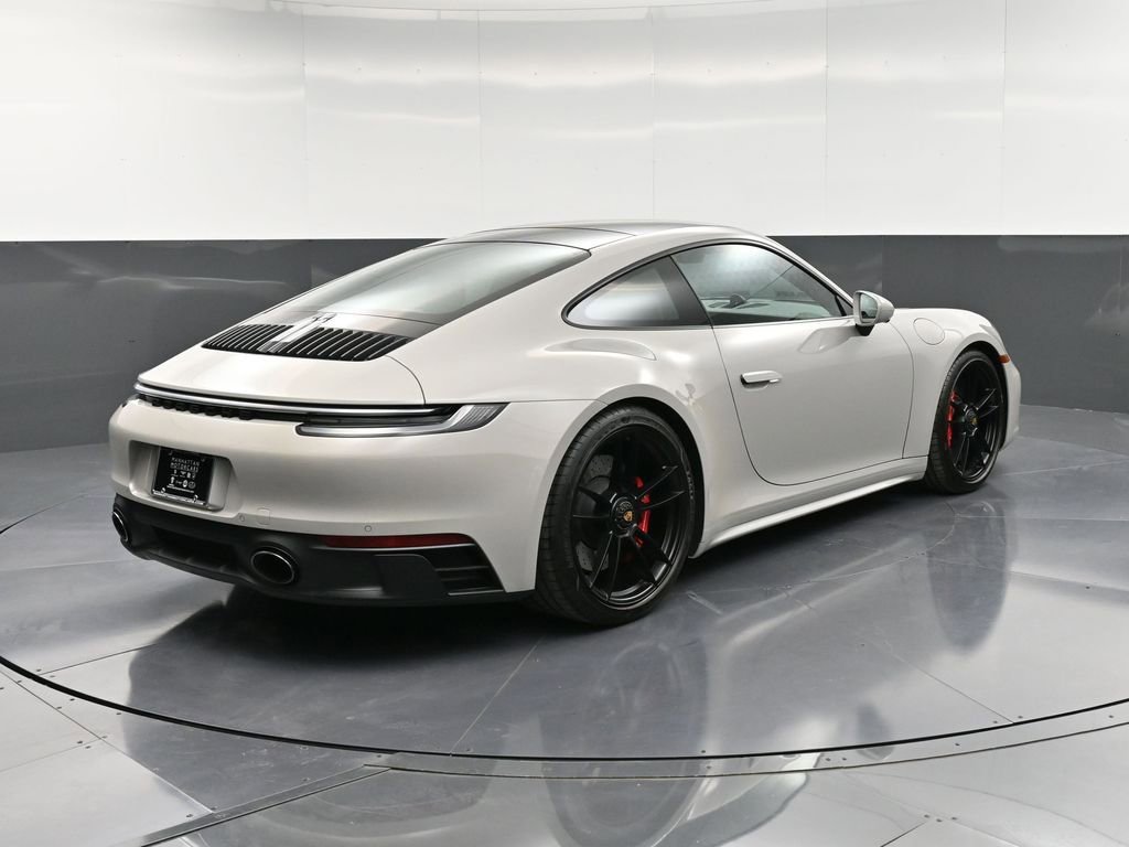 Certified 2022 Porsche 911 Carrera 4 GTS image 8