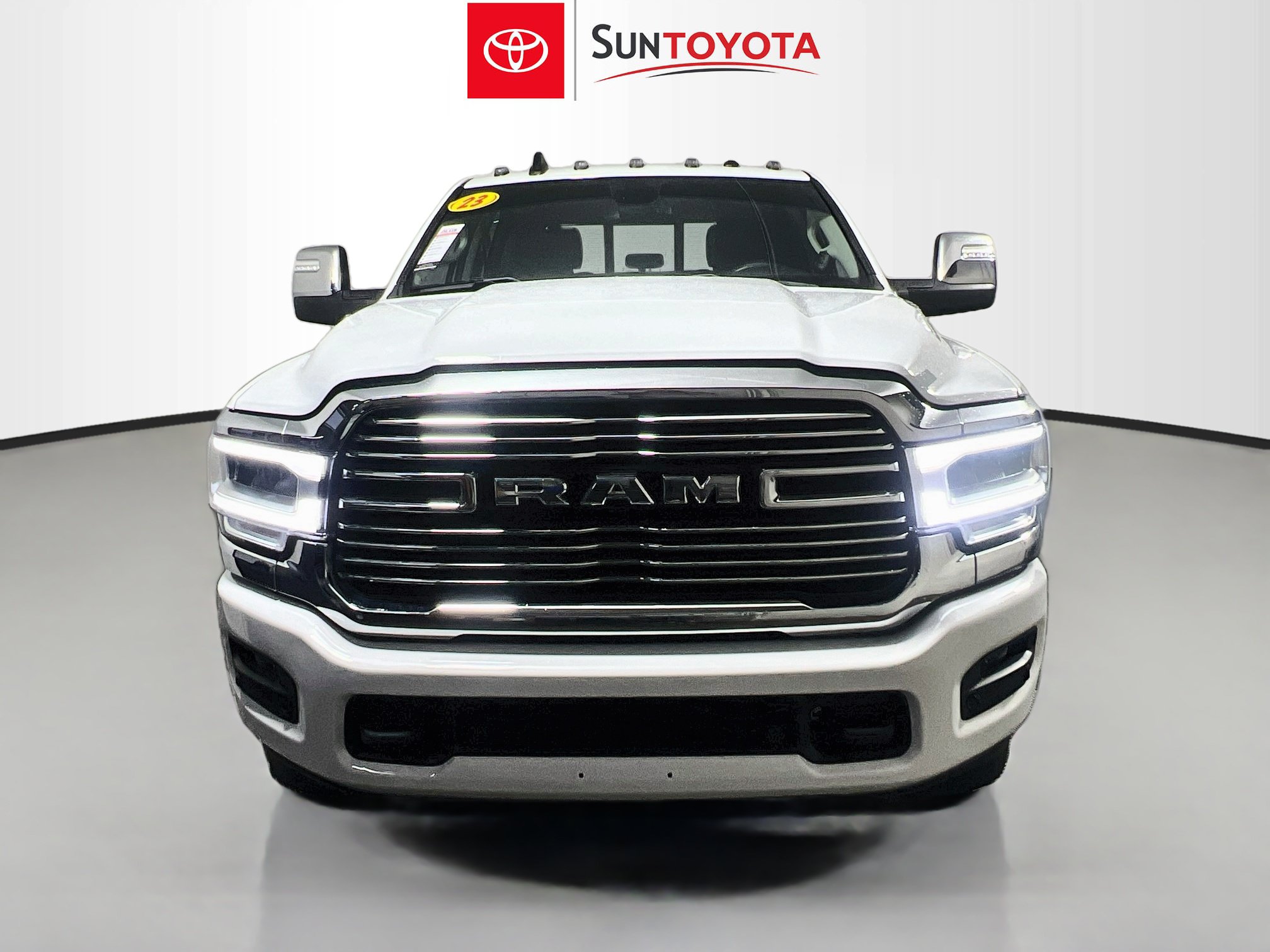 Used 2023 RAM 3500 Laramie AWD/4WD image 10