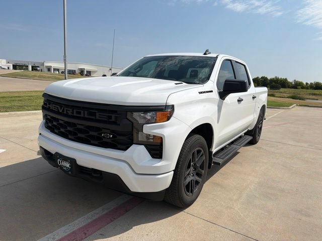 Used 2026 Chevrolet Silverado 1500 Custom w/ LPO, Dark Essentials Package RWD image 2