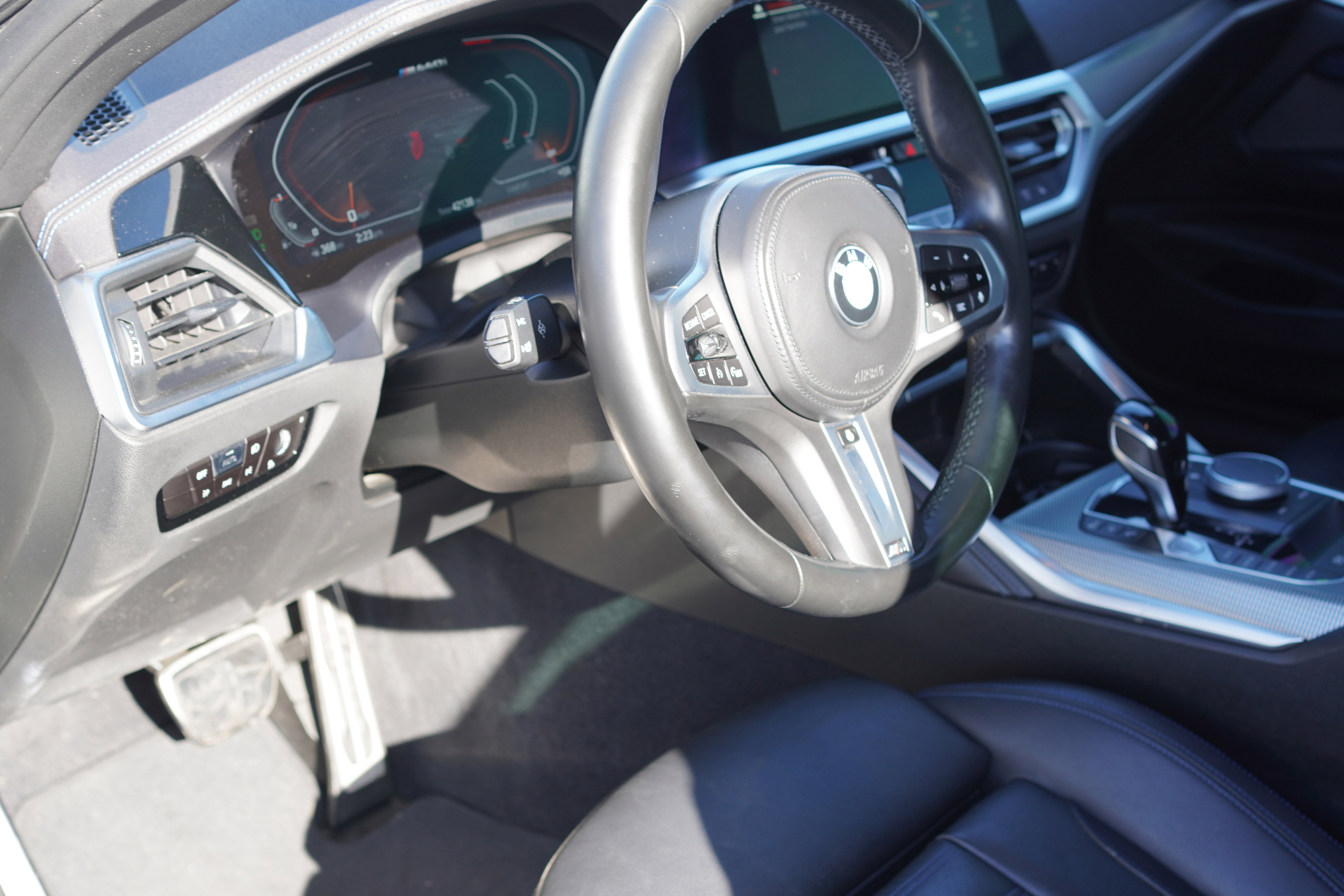 Used 2022 BMW 440i xDrive Convertible w/ Premium Package image 24