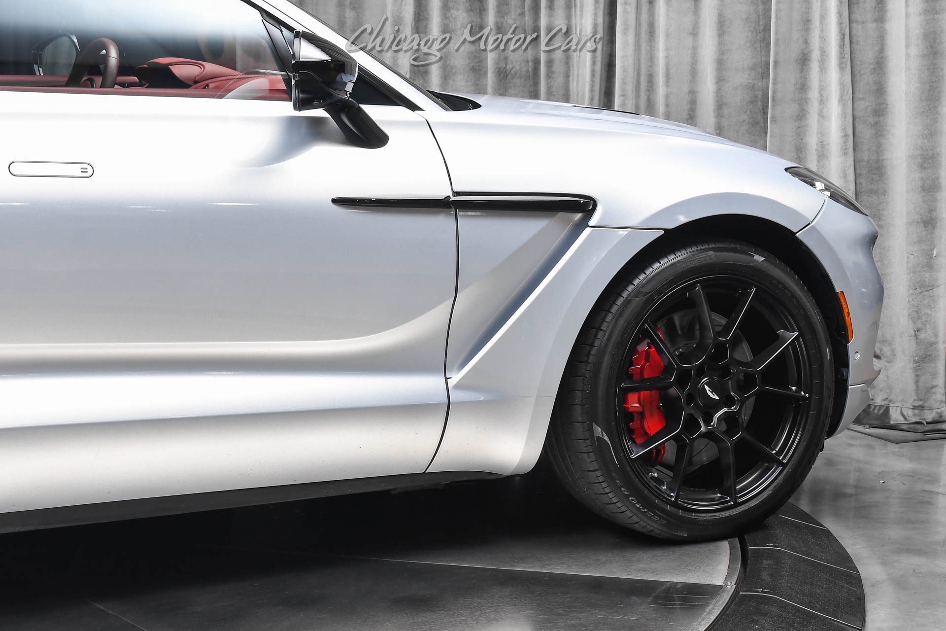 Used 2022 Aston Martin DBX AWD/4WD image 46