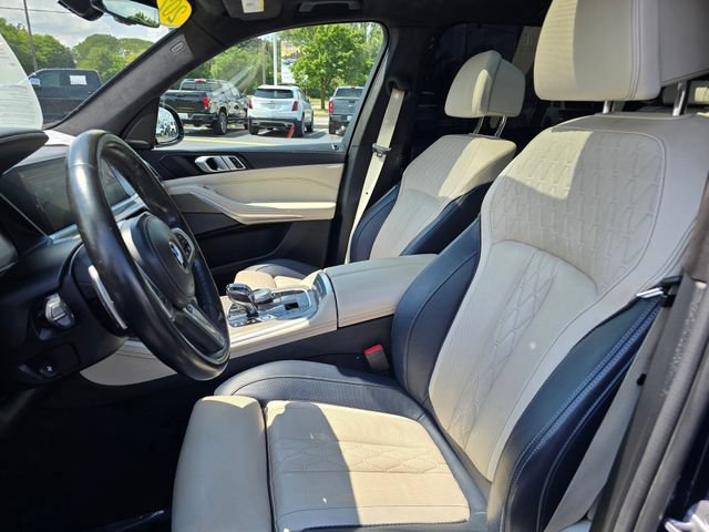 Used 2022 BMW X5 M50i w/ Executive Package AWD/4WD image 5