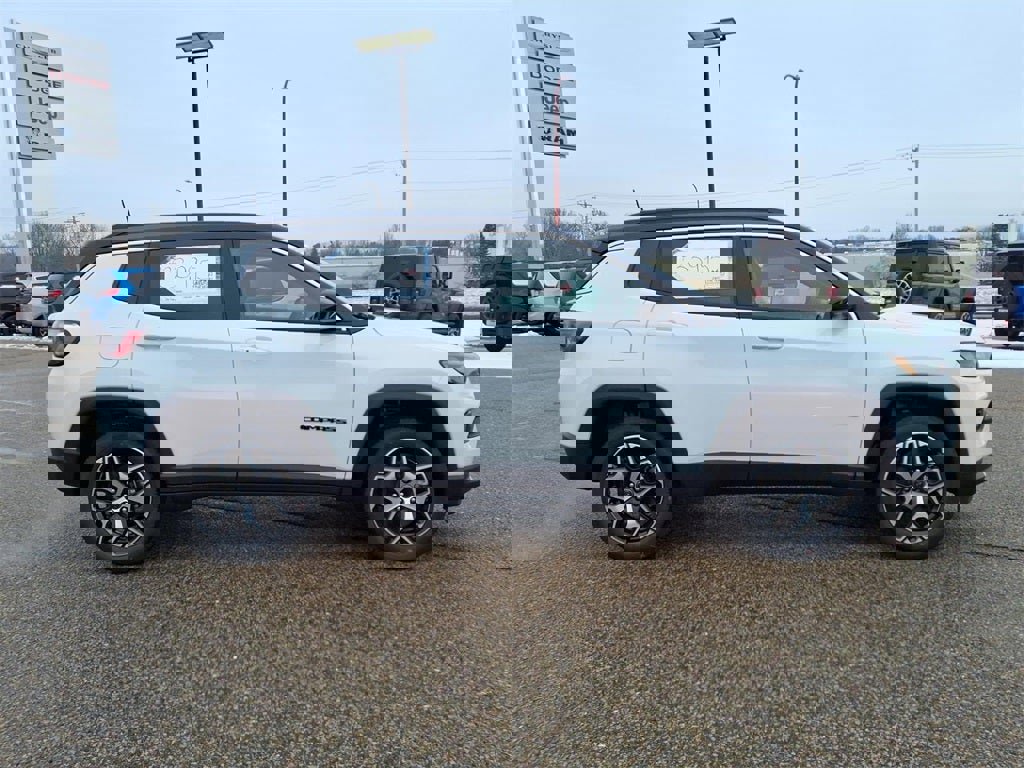 New 2026 Jeep Compass Limited w/ Sun, Sound & Navigation Group video 2