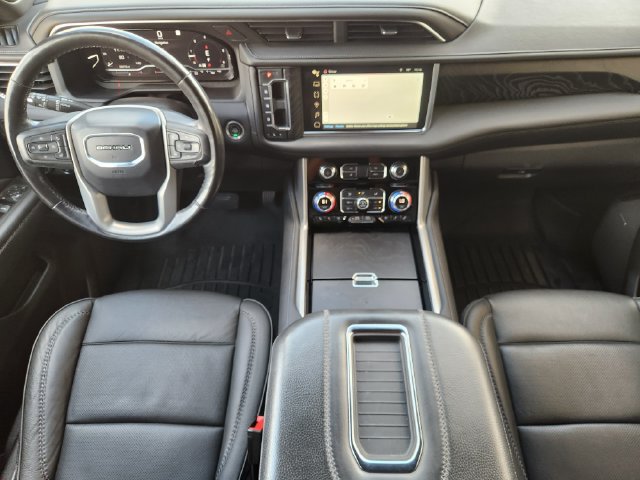 Used 2022 GMC Yukon Denali w/ Advanced Technology Package AWD/4WD image 26