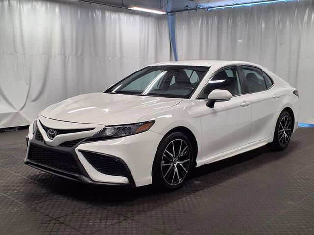 Used 2024 Toyota Camry SE FWD image 20