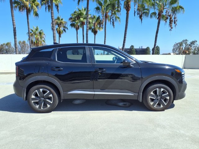 Certified 2025 Nissan Kicks SV AWD/4WD image 23