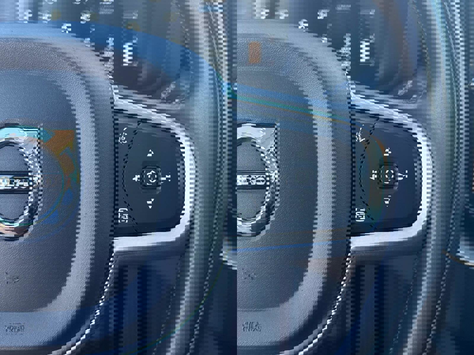 Used 2019 Volvo XC60 T5 Momentum w/ Premium Package image 27