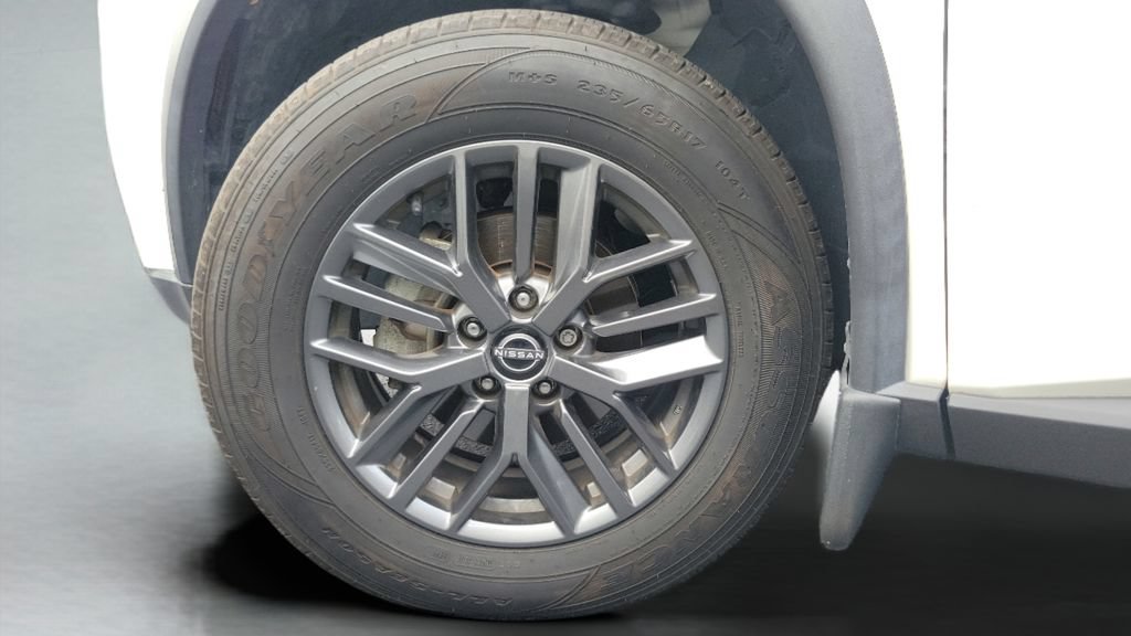 Used 2023 Nissan Rogue S FWD image 26