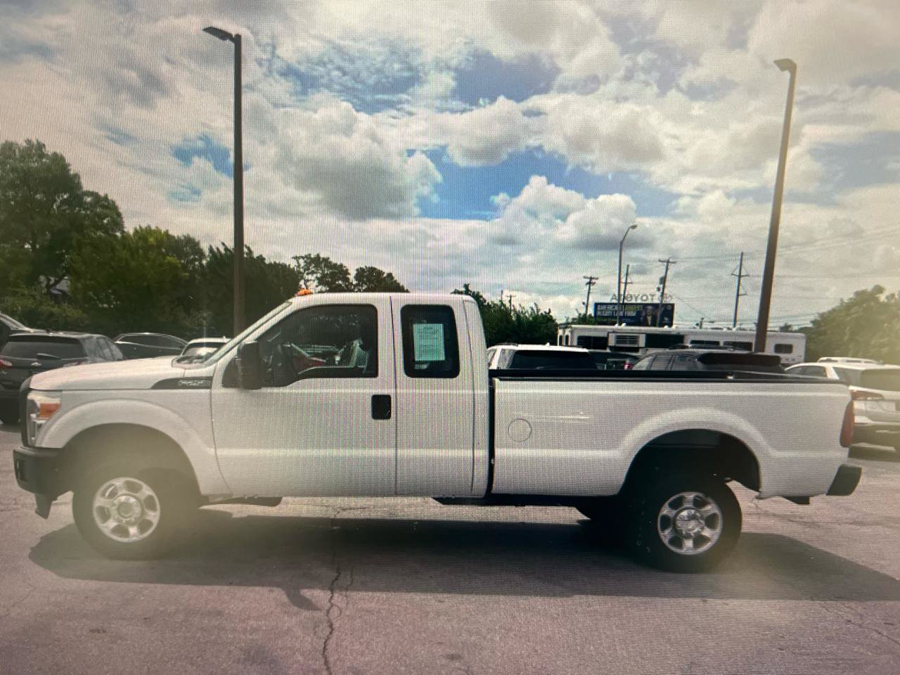 Used 2014 Ford F250 XL AWD/4WD image 2
