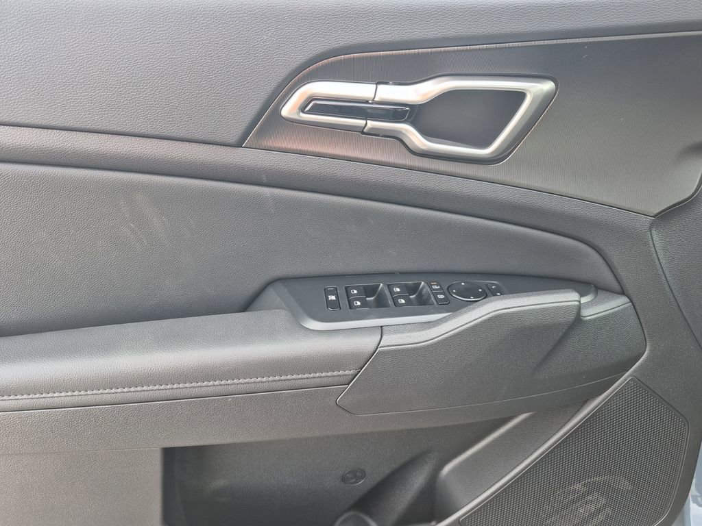 New 2026 Kia Sportage EX image 6