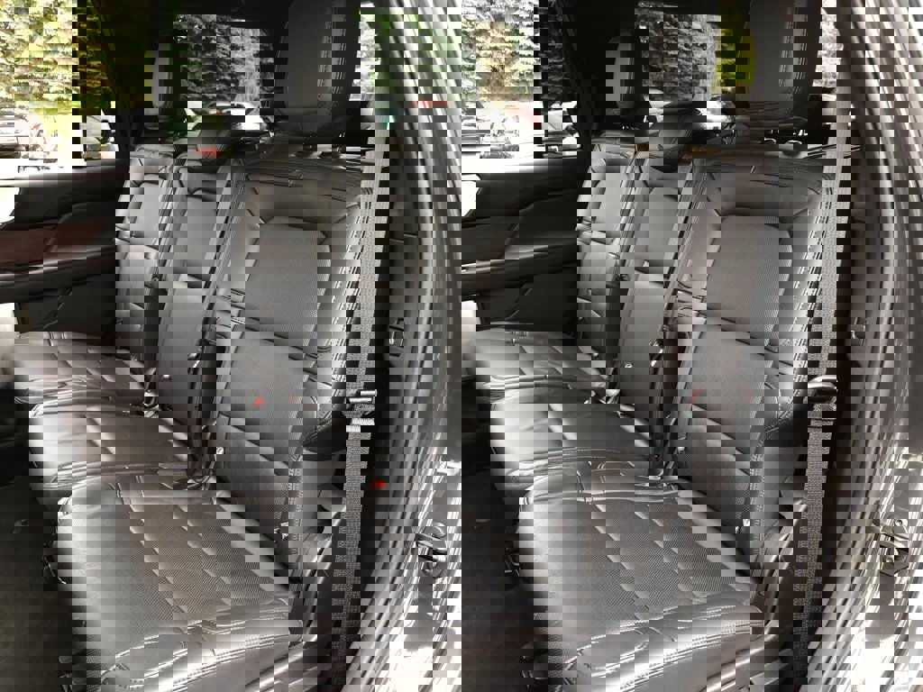 Used 2022 Lincoln Navigator Reserve image 31