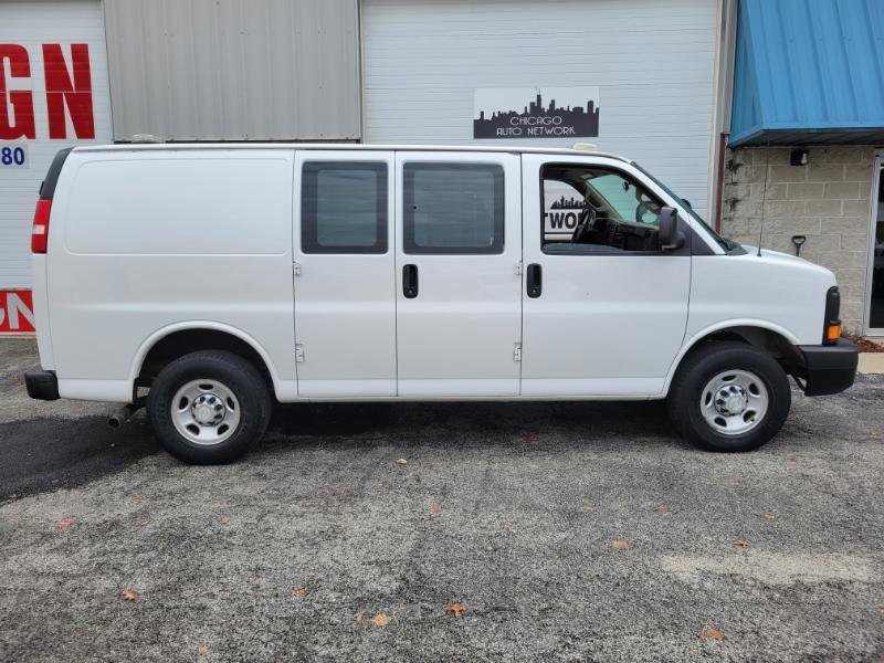 Used 2016 Chevrolet Express 2500 image 24