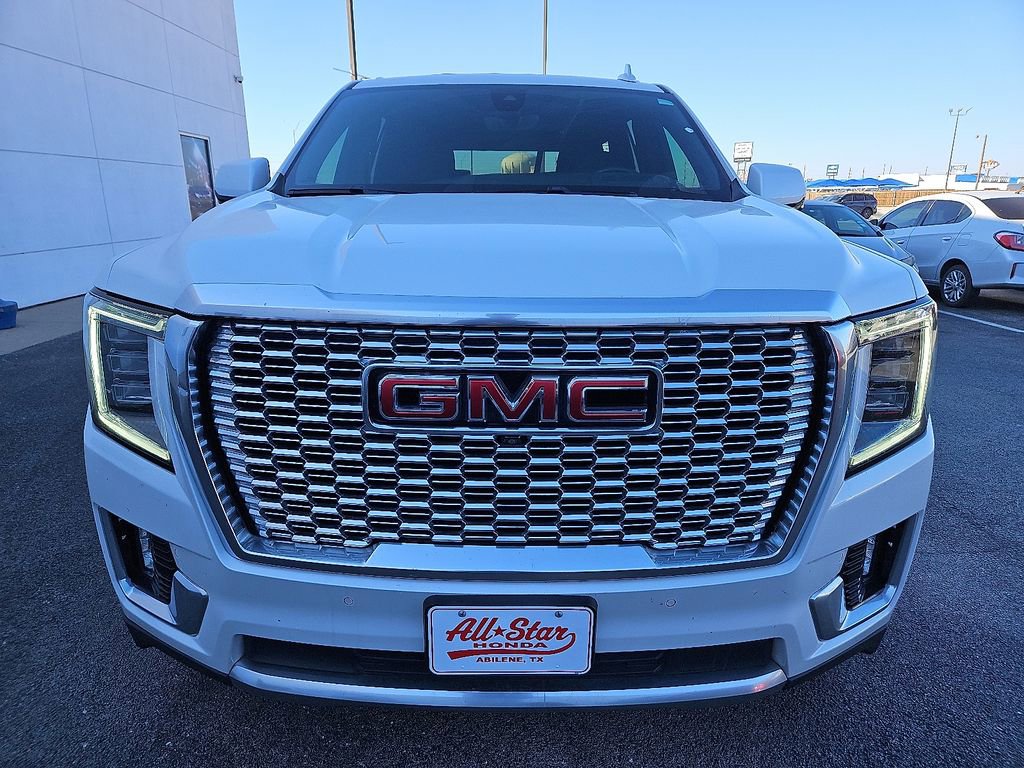 Used 2021 GMC Yukon Denali w/ Denali Premium Package image 12