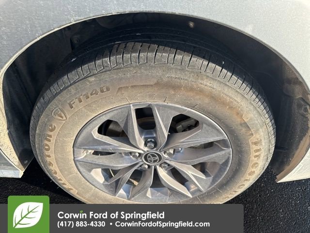 Used 2024 Toyota Sienna XLE w/ XLE Plus Package image 13