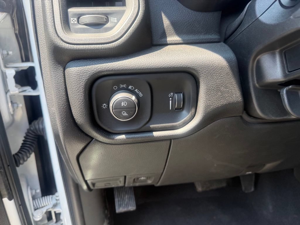 Used 2025 RAM 2500 Tradesman w/ Safety Group AWD/4WD image 19