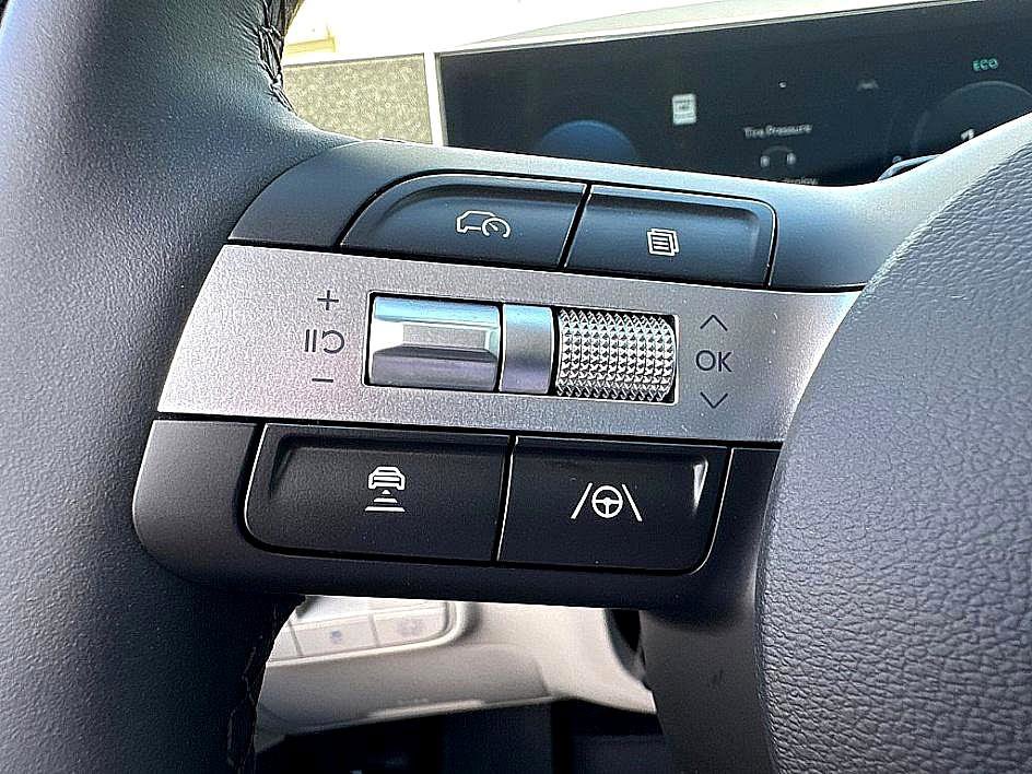 New 2025 Hyundai Tucson SEL image 11