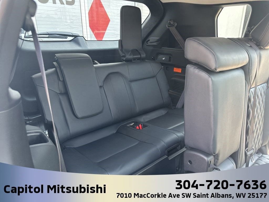 New 2025 Mitsubishi Outlander SEL image 34