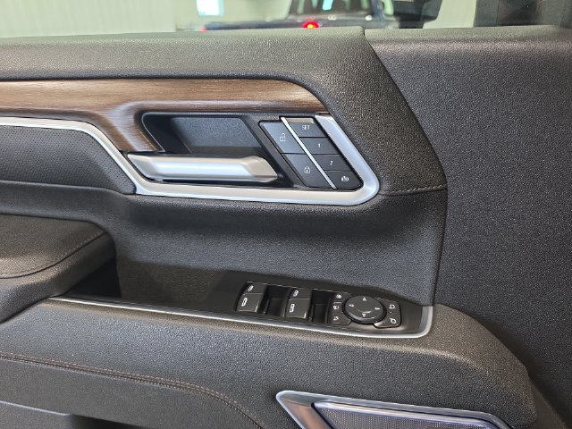 Used 2026 Chevrolet Silverado 3500 High Country AWD/4WD image 20