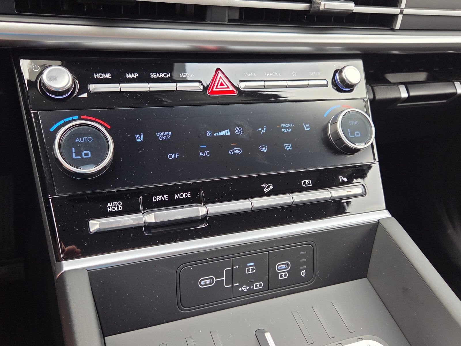 New 2026 Hyundai Santa Fe SEL FWD image 21