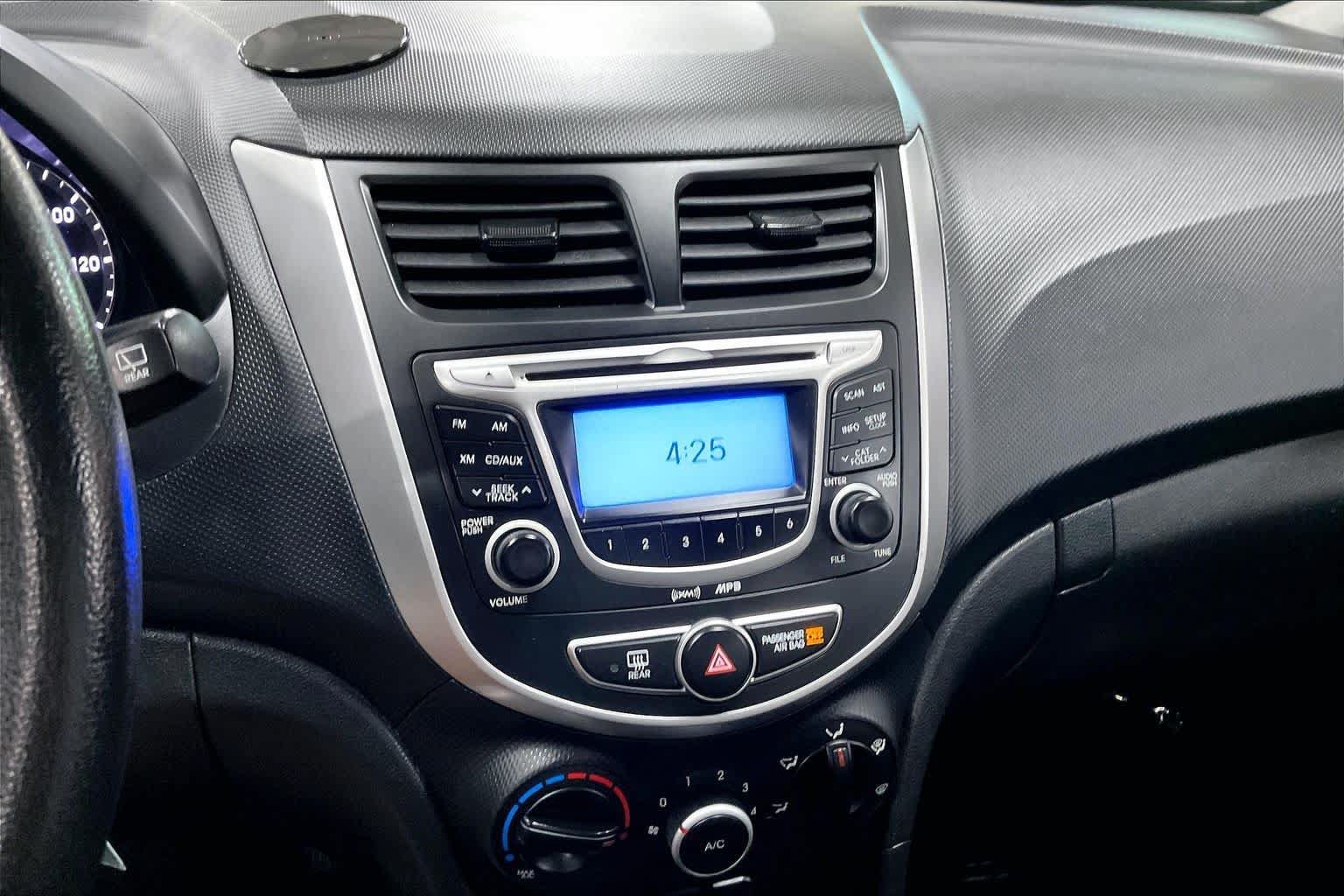 Used 2012 Hyundai Accent GS FWD image 26