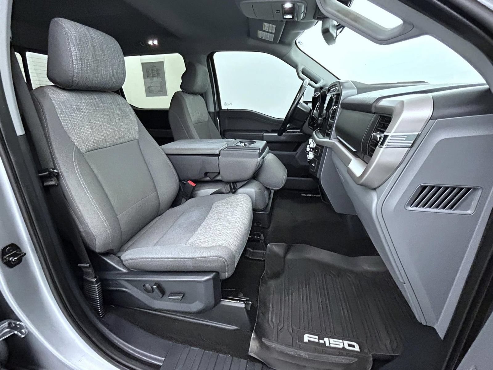 Used 2022 Ford F150 XLT w/ Equipment Group 302A High AWD/4WD image 15