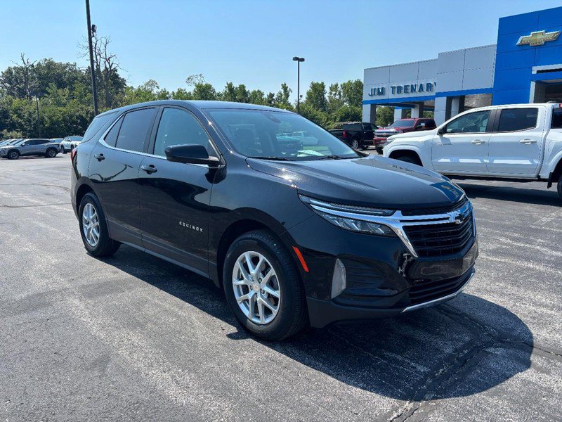 Used 2023 Chevrolet Equinox LT image 2